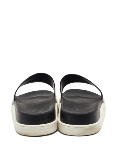 Pre-owned Christian Louboutin Logo Slides