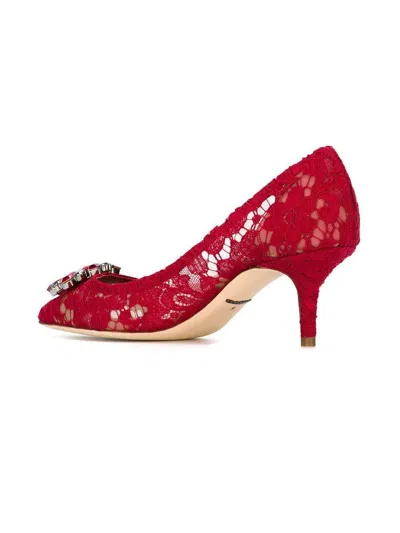 Dolce & Gabbana Bellucci 60 Brooch Embellished Lace Pumps In Red