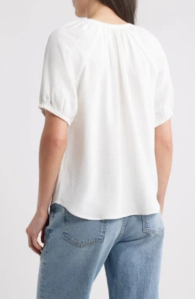 Bobeau Puff Sleeve Top In White