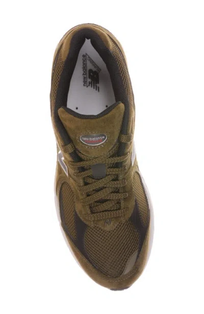 New Balance Gender Inclusive 2002r Sneaker In Green