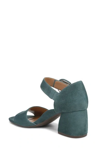 Vionic Chardonnay Block Heel Sandal
