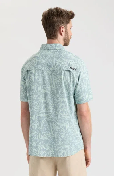 Salt Life Mahi Short Sleeve Button Down Performance Shirt In Green