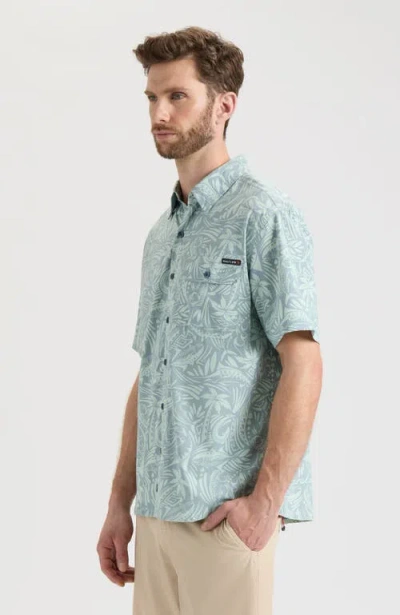Salt Life Mahi Short Sleeve Button Down Performance Shirt In Green
