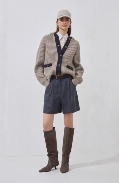 Brunello Cucinelli Baggy Shorts With Monili In Black