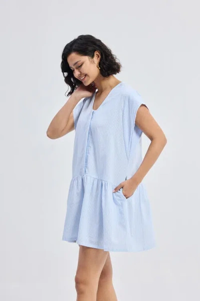 Reistor Oversized V-neck Short Dress With Concealed Placket