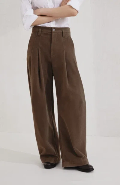 Brunello Cucinelli Cotton Moleskin Barrel Trousers In Green