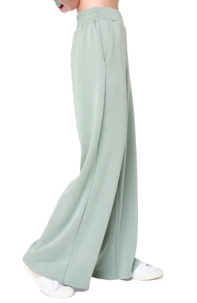 Gibsonlook Luxe Everywhere Pants In Green