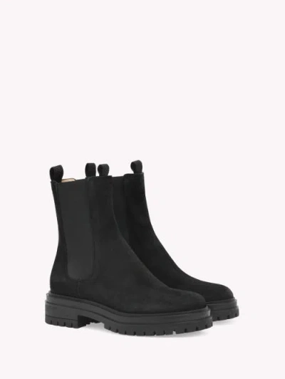 Gianvito Rossi Chelsea Boots Chester Calfskin