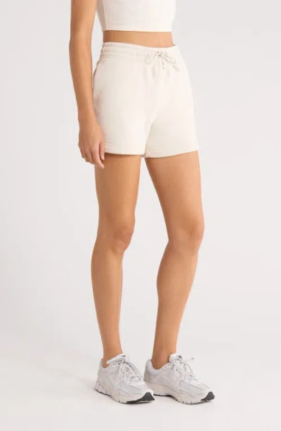 Nike Sportswear Phoenix Fleece Mid-rise 4-inch Shorts In White