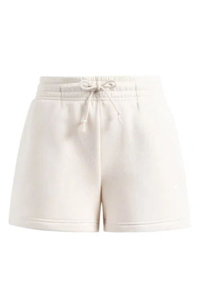 Nike Sportswear Phoenix Fleece Mid-rise 4-inch Shorts In White