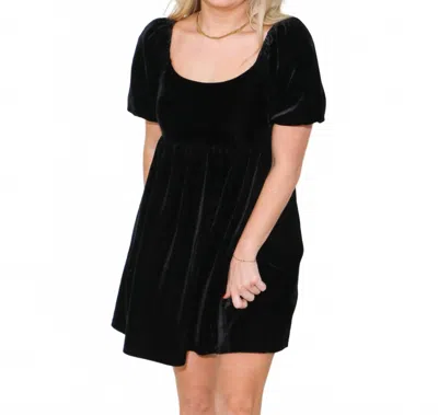 2.7 August Apparel Velvet Scoop Neck Mini Dress In Black In Black