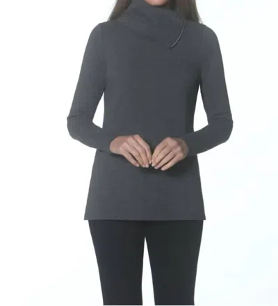 Eli Cowl Zip Top In Charcoal