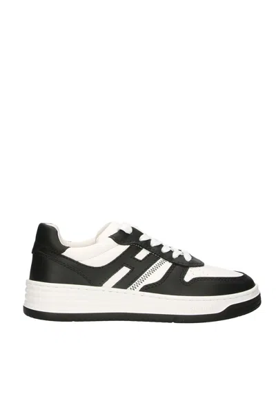 Hogan H630 Sneakers With Rubber Sole And Perforated Detailing