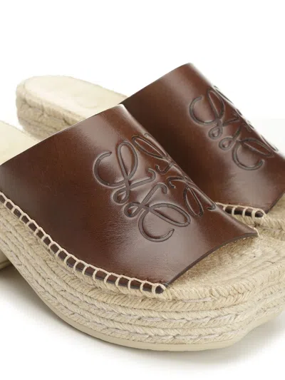 Loewe Petal Platform Espadrilles In Vegetable Tanned Calfskin Sandals Brown