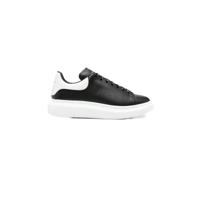 Alexander Mcqueen Men Low-top Leather Sneakers In Animal Print