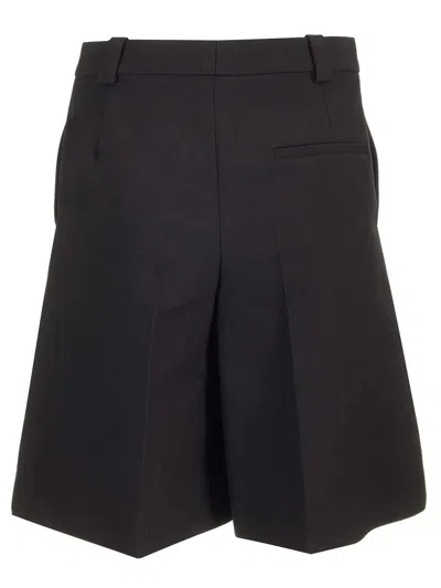 Chloé Tailored Wool Crepe Shorts Trousers Black In Black