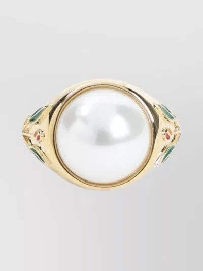 Casablanca Pearl Signet Ring Laurel Detailing In Gold