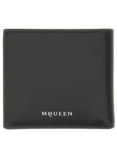 Alexander Mcqueen Calfskin Skull Bifold Card Holder In Black