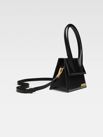 Jacquemus Women Le Chiquito Moyen Shoulder Bag
