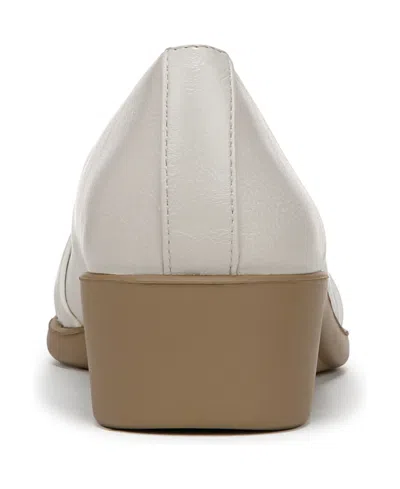 Lifestride Women's Jorie Low Wedge Ballerina Flats