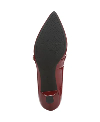 Lifestride Madelyn Mary Jane Pointed Toe Kitten Heel Pump