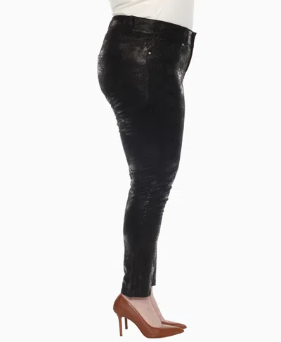White Mark Plus Size Faux Suede Snake Print Pants In Black