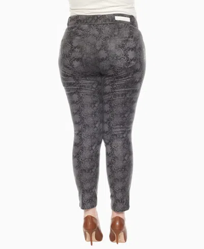 White Mark Plus Size Faux Suede Snake Print Pants In Gray