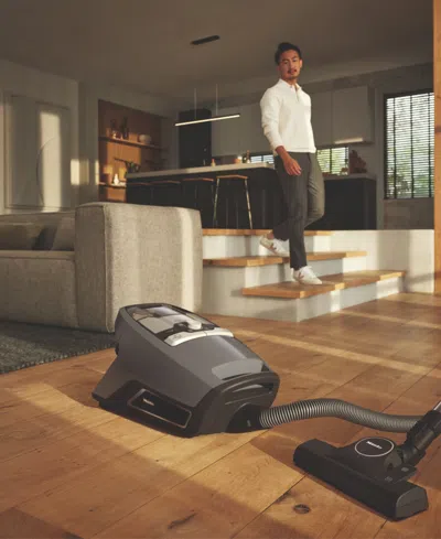 Miele Blizzard Cx1 Pure Suction Bagless Canister Vacuum In Black