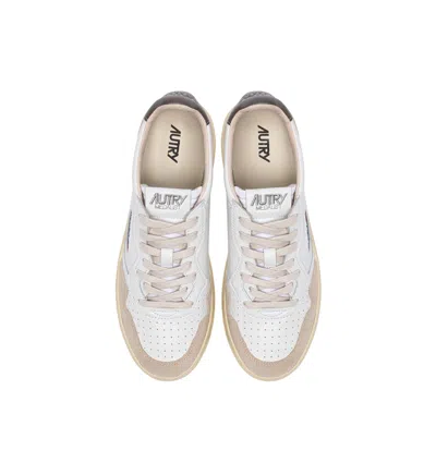 Autry Medalist Lowleat Suede Wht Morel