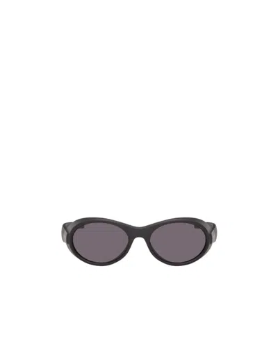 Givenchy Eyewear Oval Frame Sunglasses In Black