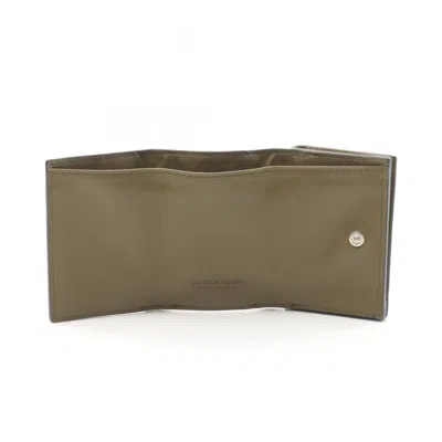 Pre-owned Bottega Veneta Black Leather Wallet (tri-fold) ()