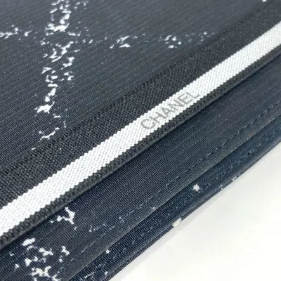 Pre-owned Chanel Black Nylon Long Wallet (bi-fold) ()