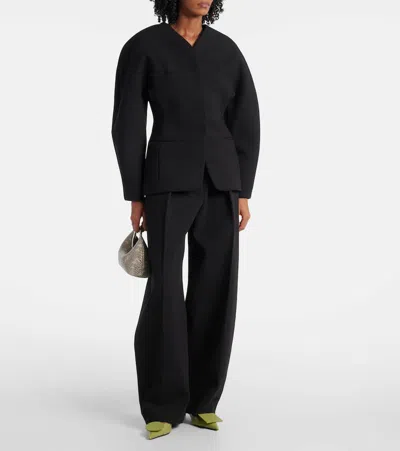 Jacquemus Tailored Blazer Peplum Structured Shoulders In Black
