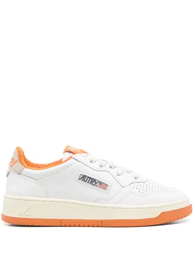 Autry Athletic Performance Sneakers Contrast Sole In White