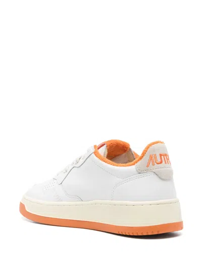 Autry Athletic Performance Sneakers Contrast Sole In White