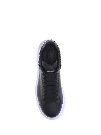 Alexander Mcqueen Studded Leather Platform Sneakers In Black