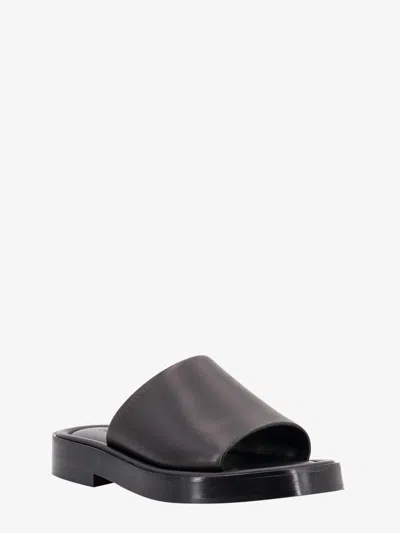 Ferragamo Crossover-strap Leather Slides In Black