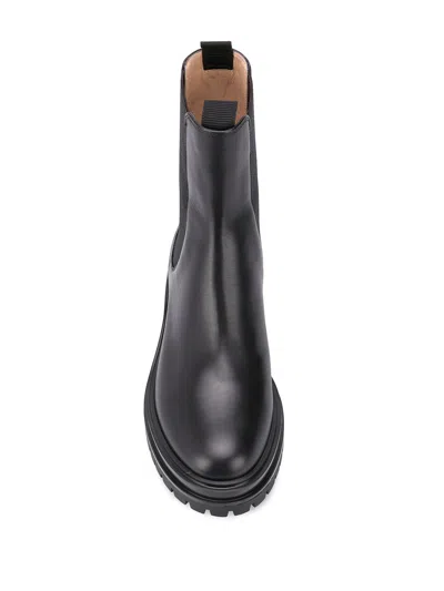 Gianvito Rossi Chester Leather Chelsea Boots In Black