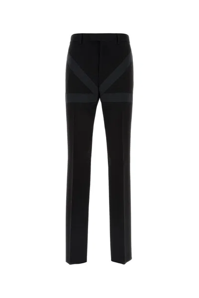 Ferragamo Pantaloni In Black