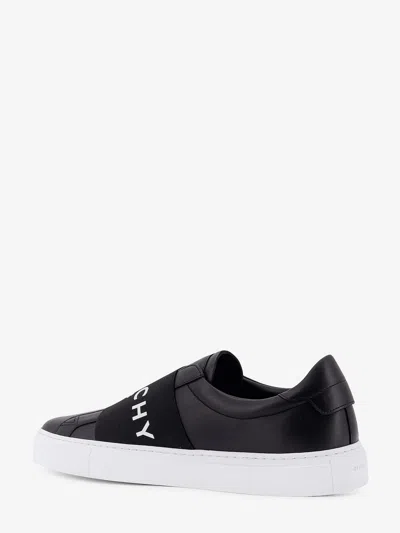 Givenchy Calfskin Leather Sneakers With Printed Logo And Contrasting Sole In Black