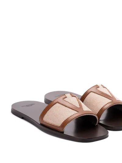 Valentino Garavani Superstar Slide Slipper With Vlogo Detail And Premium Materials