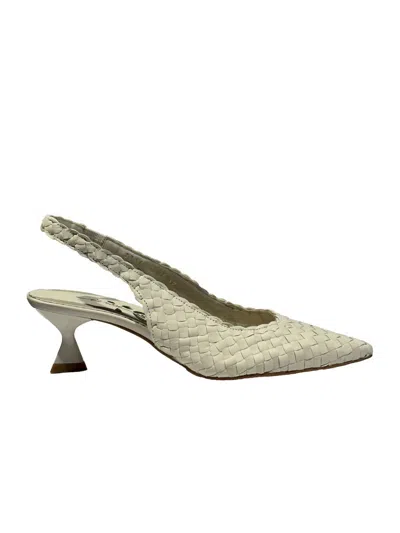 La Rose Carol Pointed Slingback In Green