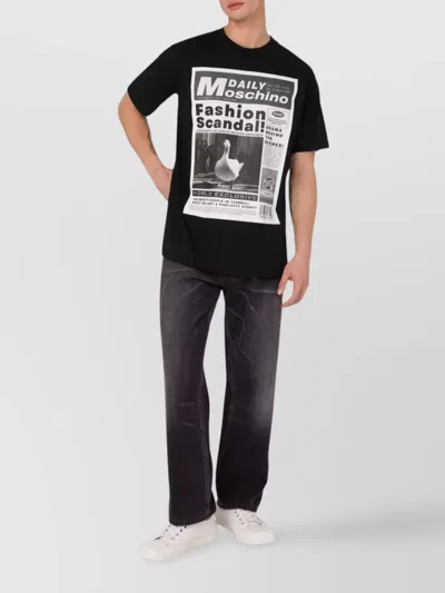 Moschino T-shirt Whit Maxi Print