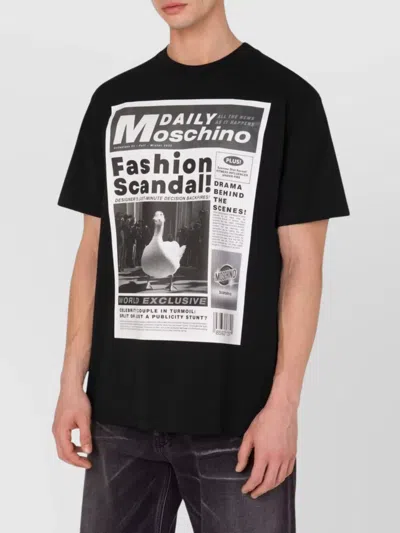 Moschino T-shirt Whit Maxi Print