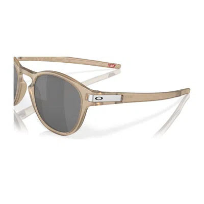Oakley Oo9265 Latch 926568 Seppia Opaco Polarizzato Sunglasses In Gray