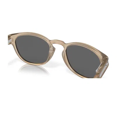 Oakley Oo9265 Latch 926568 Seppia Opaco Polarizzato Sunglasses In Gray