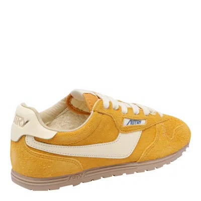 Autry 'windspin Low' Yellow Sneaker With Logo On The Side And On The Heel