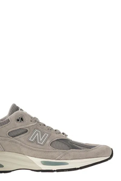 New Balance De In Uk 991v2 Sneakers In Gray