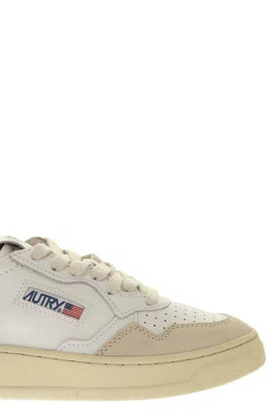 Autry Medalist Low Sneaker In White