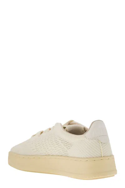 Autry Easeknit - Perforated Fabric Trainers In Multi